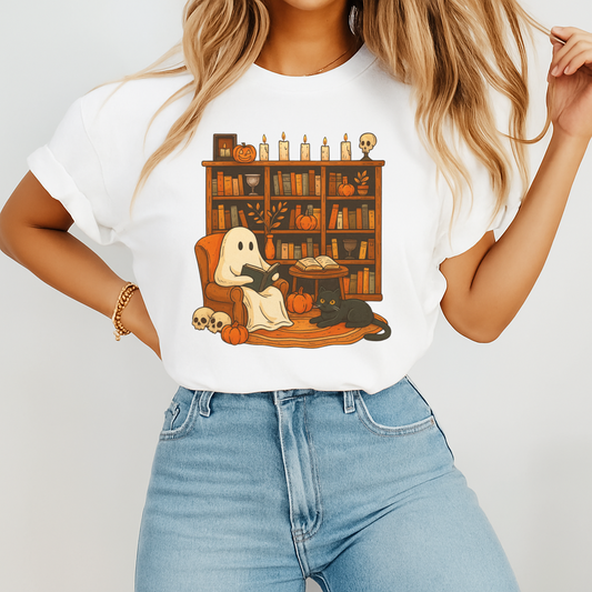 Retro Ghost Reading Books T-shirt, Librarian Ghost Halloween, Halloween Teacher T-shirt